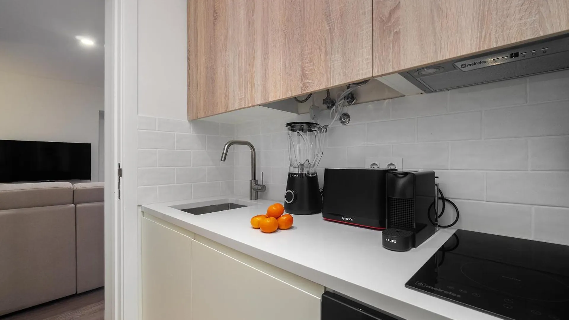 Apartment Whome Explore Lisbon From A Cozy Base In Alfama Portugal